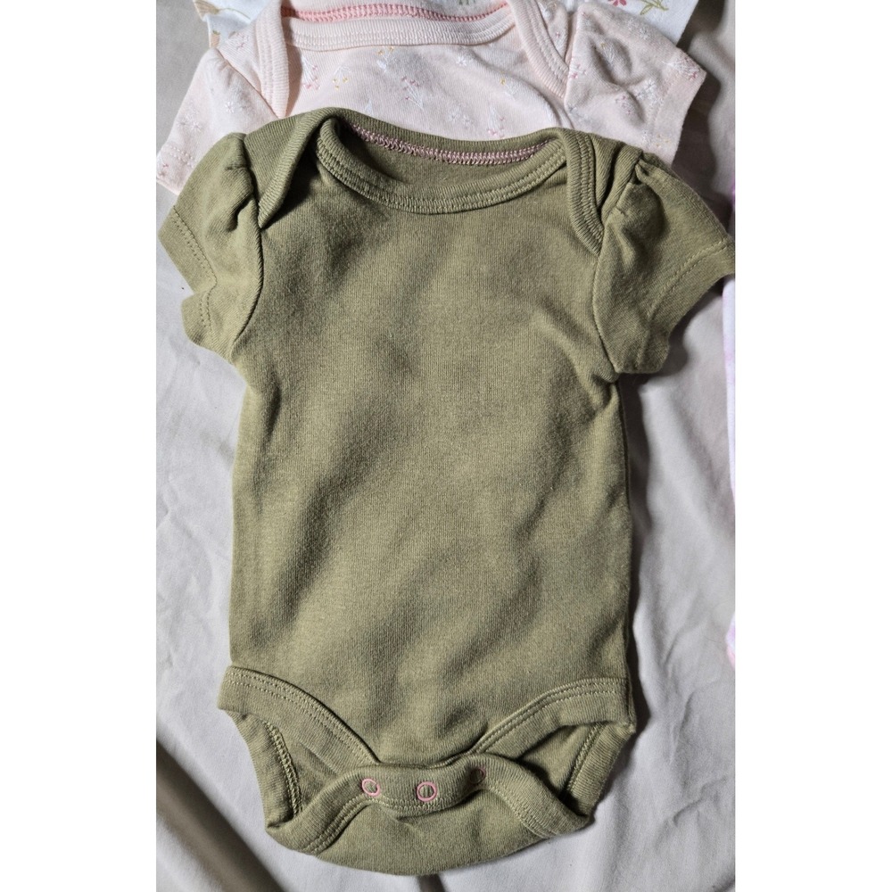 Nike and Cloud Island Baby Girl Newborn Bodysuit and Sleeper Bundle 6 Piece Lot - Picture 6 of 7